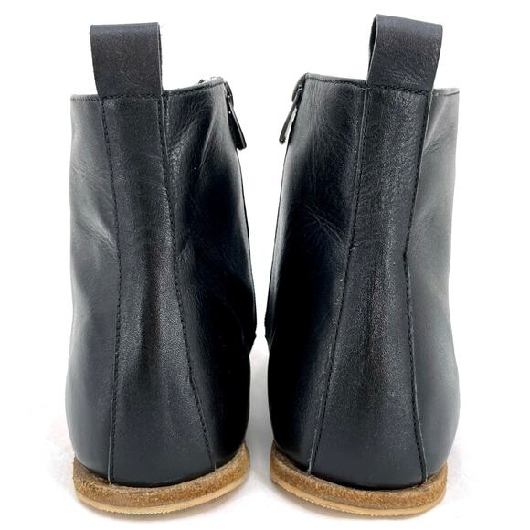 Sleek Black Leather Ankle Booties - Picture 8 of 10